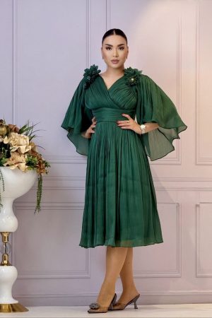 Rochie midi verde cu sclipici cu aplicații trandafiri și mâneci lejere