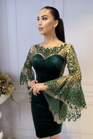 Rochie verde scurta din catifea cu manecii evazate